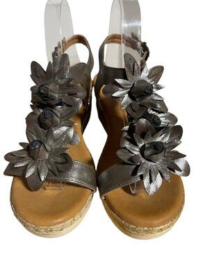Patrizia by Spring Step Waycute Metallic Floral Wedge Sandals Womens EU 40 US 9